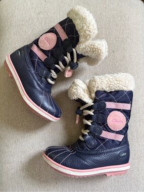 Great condition Clark’s leather goretex boots